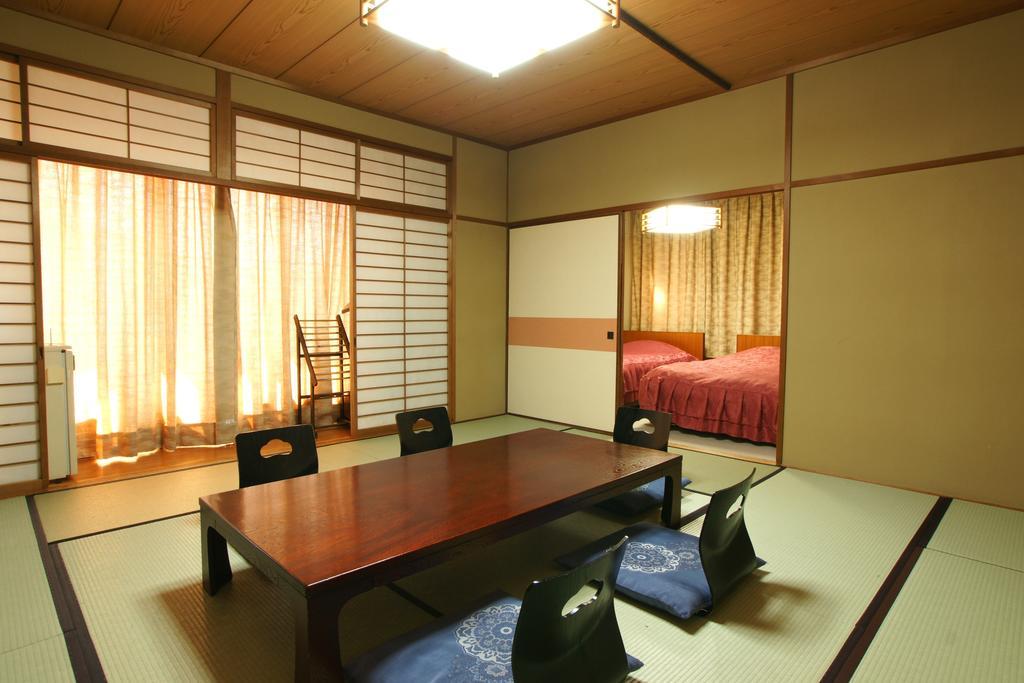 Imakuni Ryokan Takachiho Pokój zdjęcie