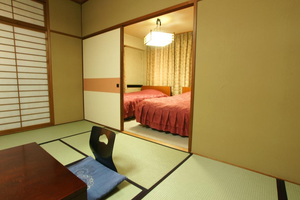 Imakuni Ryokan Takachiho Pokój zdjęcie