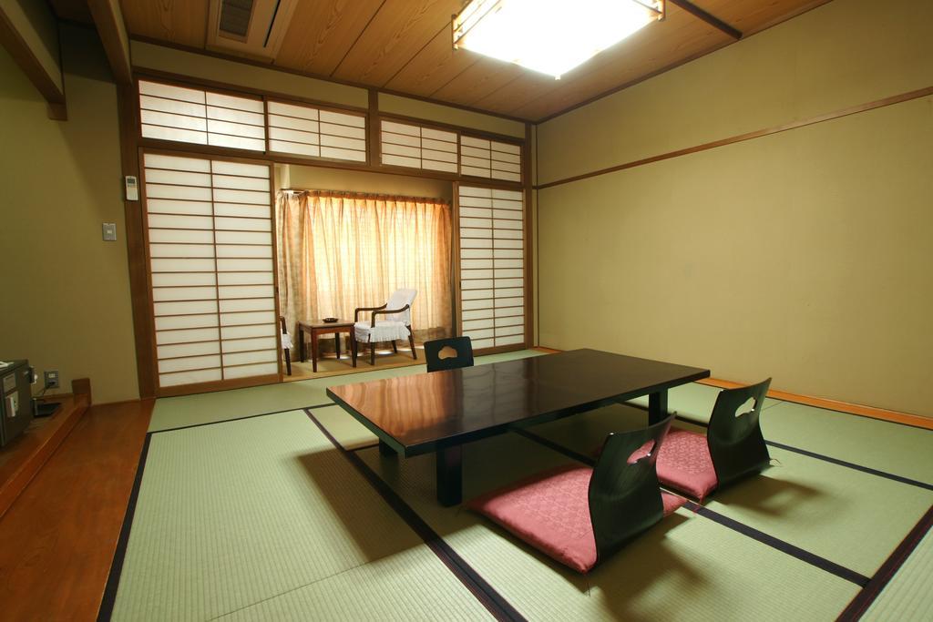 Imakuni Ryokan Takachiho Pokój zdjęcie